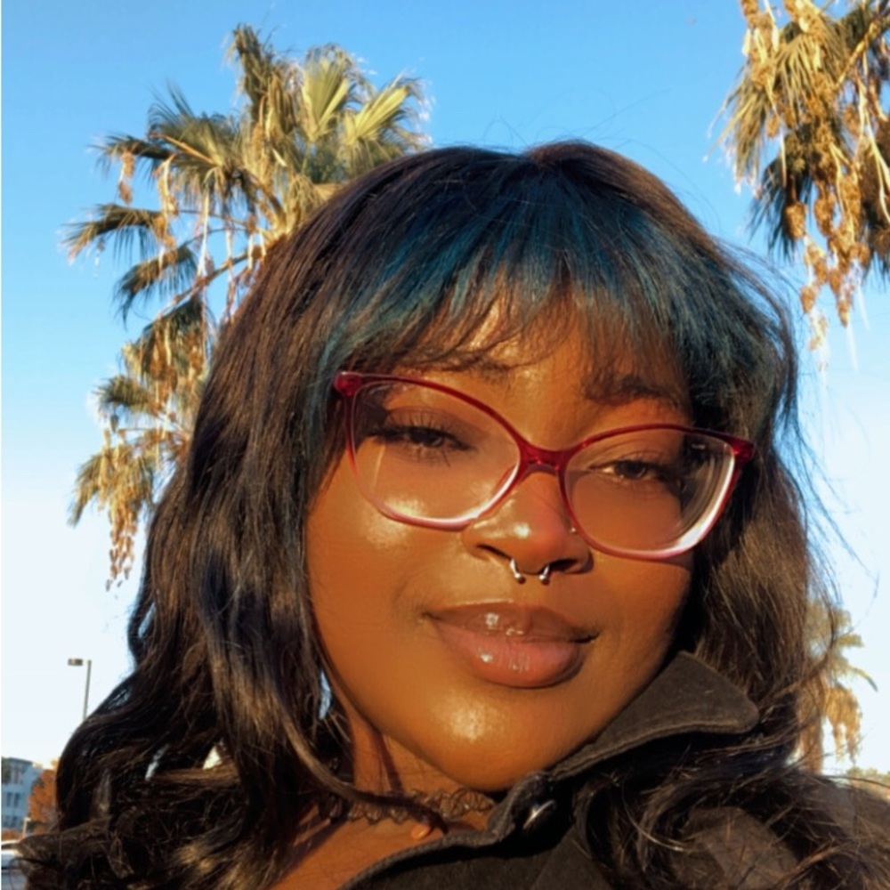 Meet your Posher, Jessica